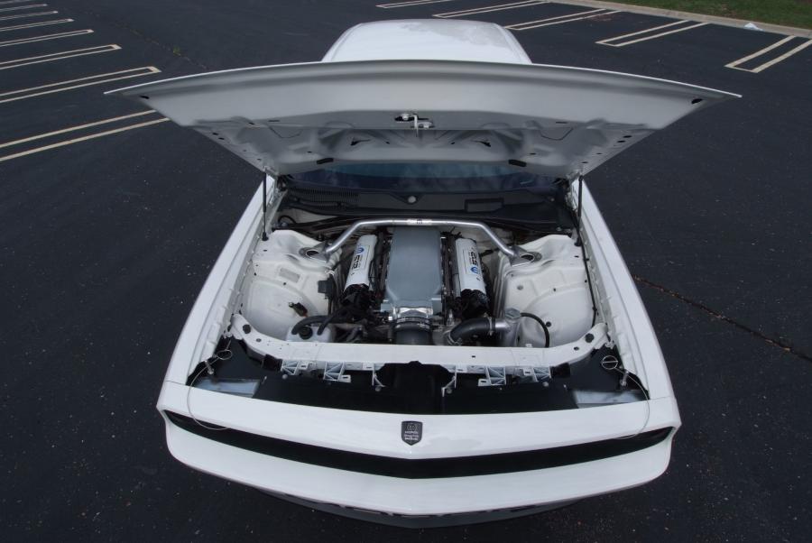  Dodge Challenger Drag Pak V10 by Mopar 2011 года  (фото 4 из 10)